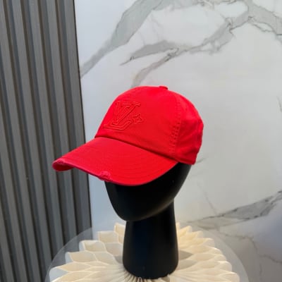 Louis Vuitton Hat