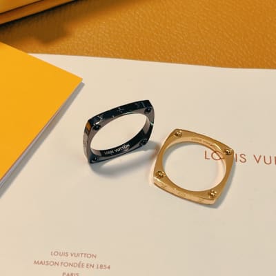 Louis Vuitton Ring — 6