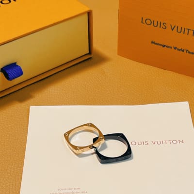 Louis Vuitton Ring — 9