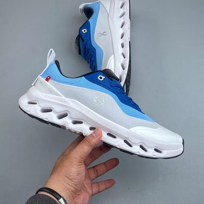 On Running x Loewe Cloudtilt 2.0 blue and white sneakers — 4