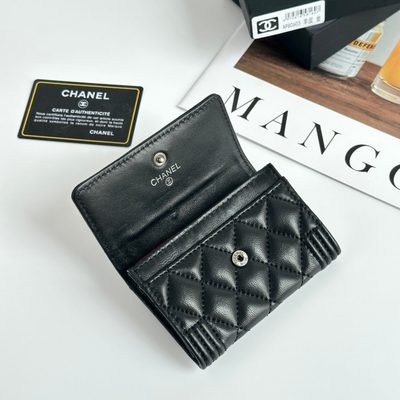 Chanel card holder — 4