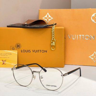 LV Sunglasses — 5