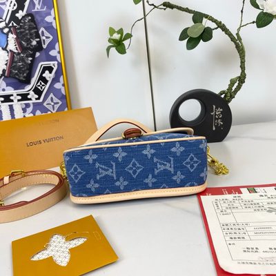 Louis Vuitton Bag — 7