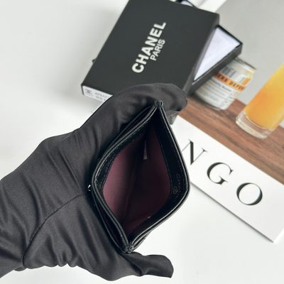 Chanel card holder — 6