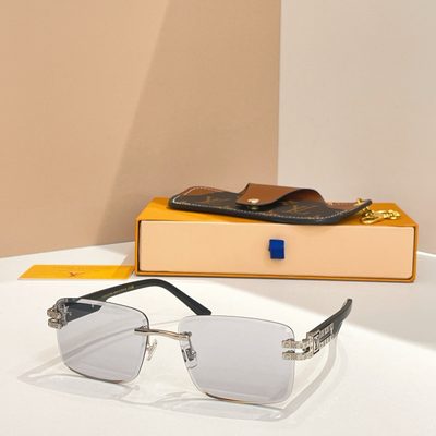 LV Sunglasses — 4