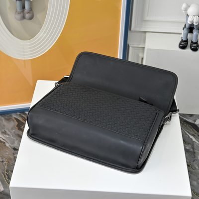 Bottega Veneta crossbody bag — 6