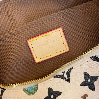 Louis Vuitton Bag — 7