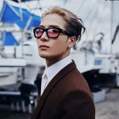 LV Sunglasses — 9