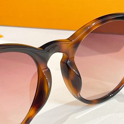 LV Sunglasses — 6