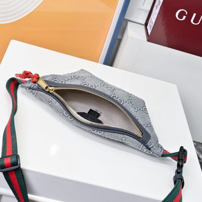 Gucci GG Supreme monogram canvas belt bag — 8
