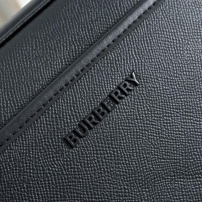 Burberry crossbody bag — 5