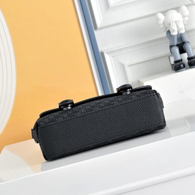 Dior messenger bag — 4