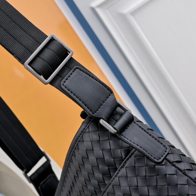 Bottega Veneta messenger bag — 4
