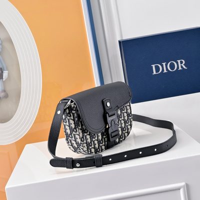 Dior Mini Saddle Messenger Bag — 3
