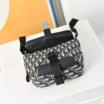 Dior Bicolor Oblique Explorer messenger bag — 8
