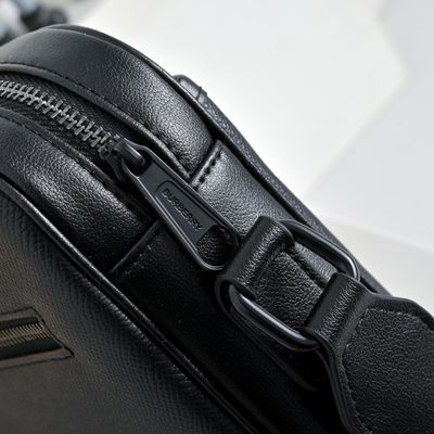 Burberry crossbody bag — 6