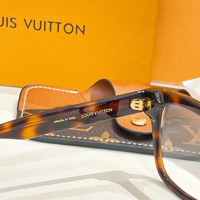 LV Sunglasses — 5
