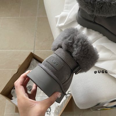 UGG platform ankle boot — 5