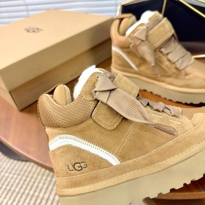 UGG Women's Lowmel Wedge Trainer — 6