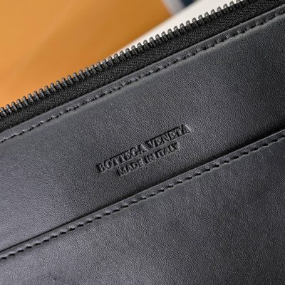 Bottega Veneta Intrecciato clutch bag — 8