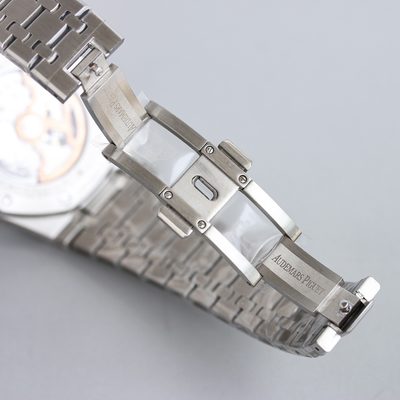AP Watch — 8