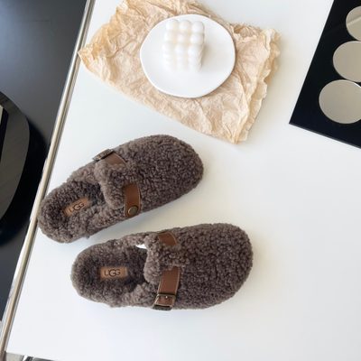 UGG clog slippers — 4