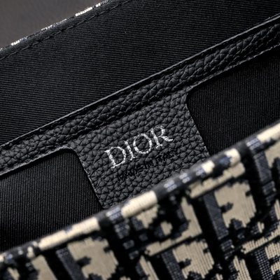 Dior Saddle Messenger Bag — 9