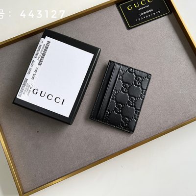 Gucci card holder