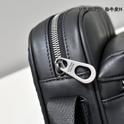 Bottega Veneta-style crossbody bag — 6