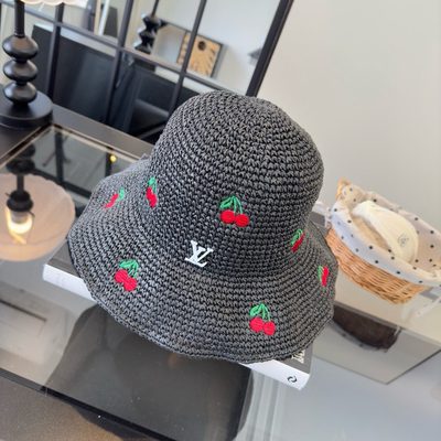 LV bucket hat — 4