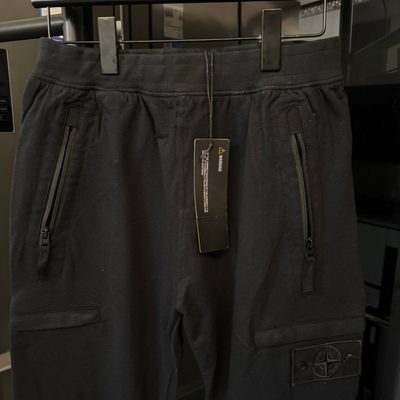 Stone Island — 4