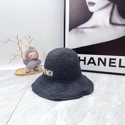 Fendi bucket hat — 5