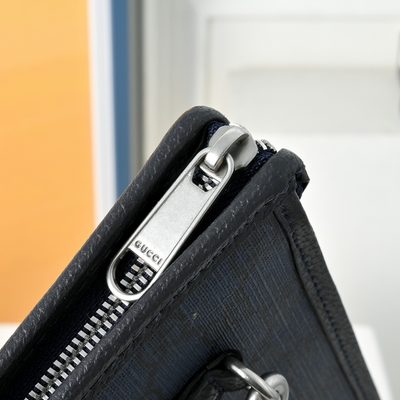 Gucci GG Supreme pouch — 7