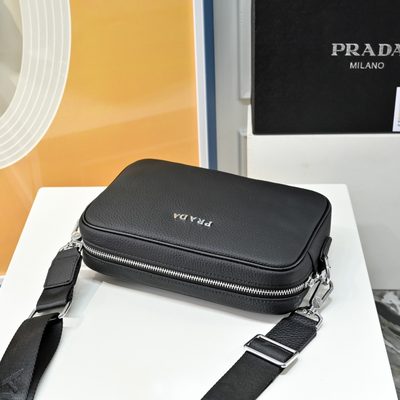 Prada small leather shoulder bag — 7