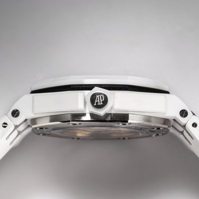 AP Watch — 4