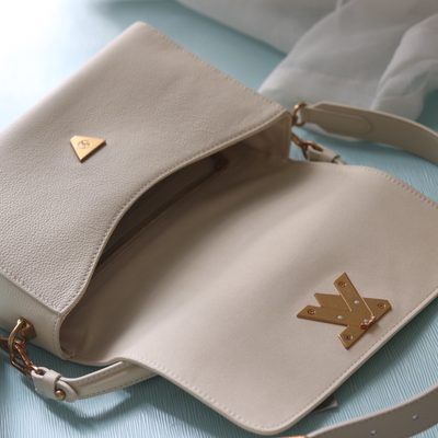 Louis Vuitton Bag — 7