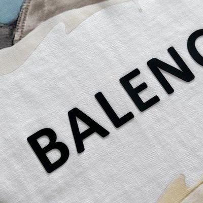 Balenciaga T-Shirt — 6