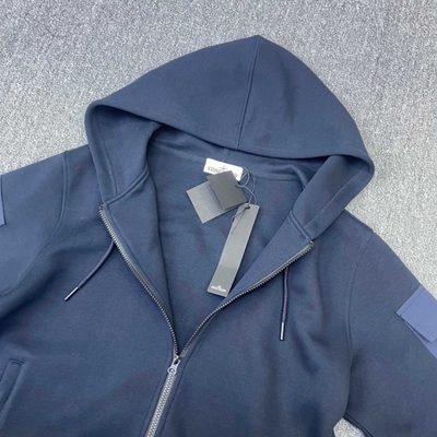 Stone Island — 12