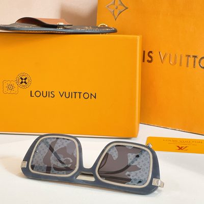 LV Sunglasses — 4