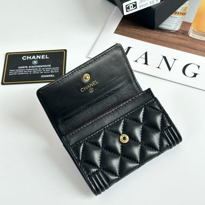 Chanel card holder — 4