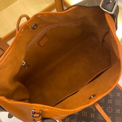 Louis Vuitton Bag — 9