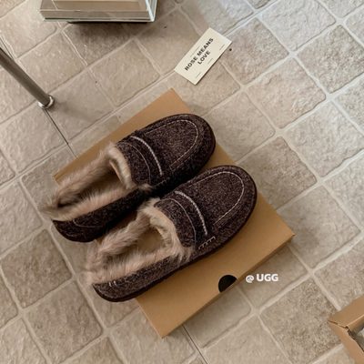 UGG Ellis Loafers — 4