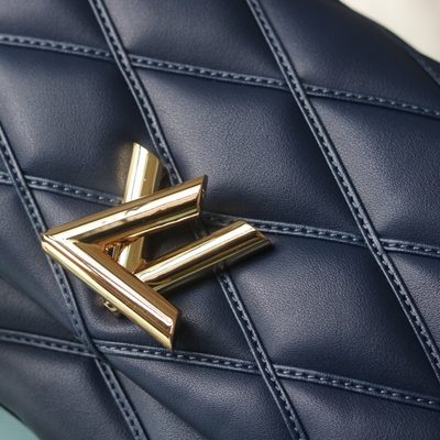 Louis Vuitton Bag — 7