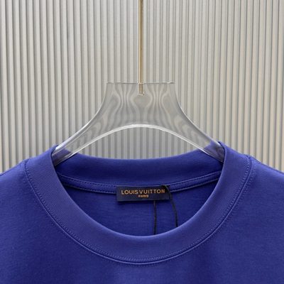 T-Shirt — 4