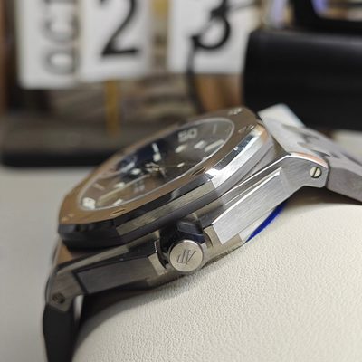 AP Watch — 6