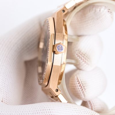 AP Watch — 7