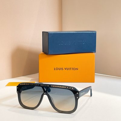 LV Sunglasses — 5