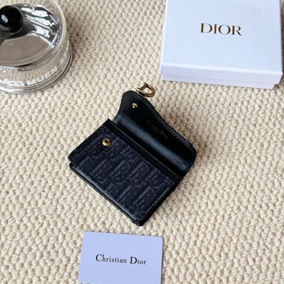 Accessories — 5