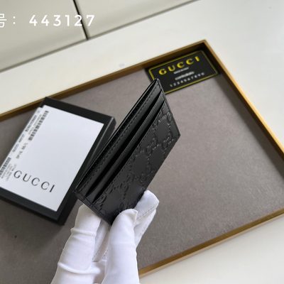 Gucci card holder — 5