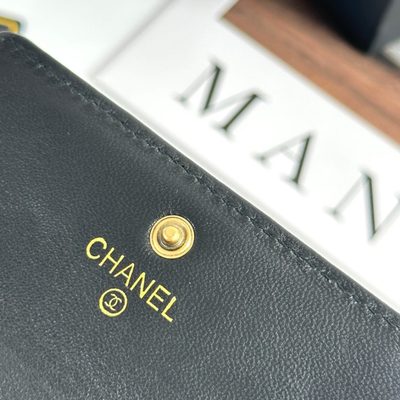 Chanel card holder — 5